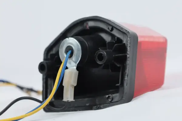 Tail Light Assy-yamaha Fz/fzs - Image 2