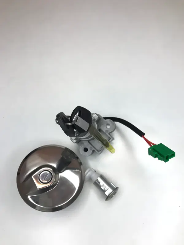 Lock Set For Suzuki Hayate Ignition Lock Tank Cap Tool Box Lock 2 Keys Genuine Product 37019-28g60-000