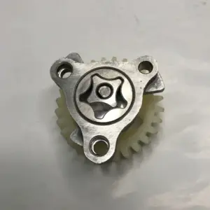 Oil Pump Assembly For Bajaj Discover 125 / 135 / 135 Digital 2006 Part Number-ds121137