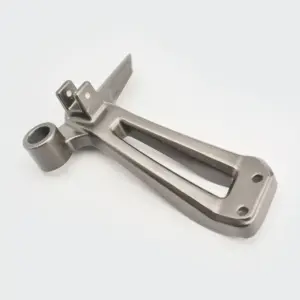 Footrest L Bracket Rh Rtr180
