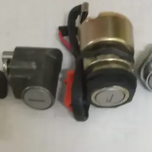 Lock Set Es P7150350 Tvs Xl 100 100 (oem),
