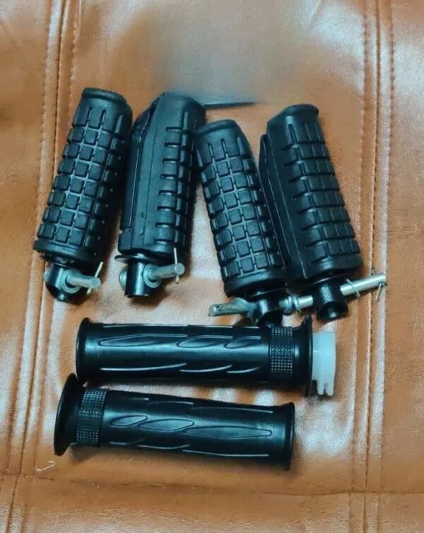 Cbz X-treme Foot Rest And Grip Set