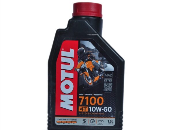 Duke 390 Engine Oil Motul 7100 10w50 - Image 2
