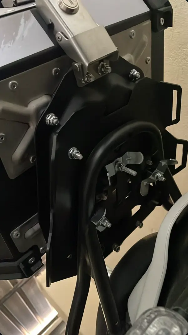 New PrLGP 25 litres aluminium top box with graphics universal 2.0 ( fits all motorcycles ) - 1 YEAR WARRANTYoduct - Image 7